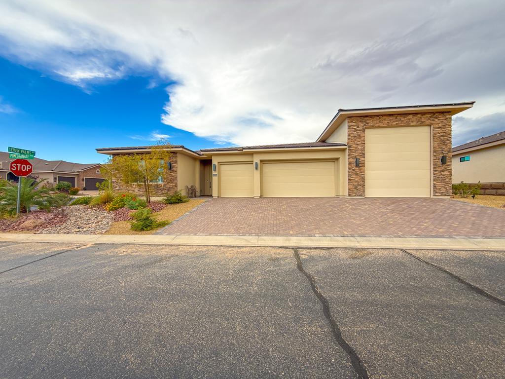 MLS#:BellaHorizonEstatesCustom