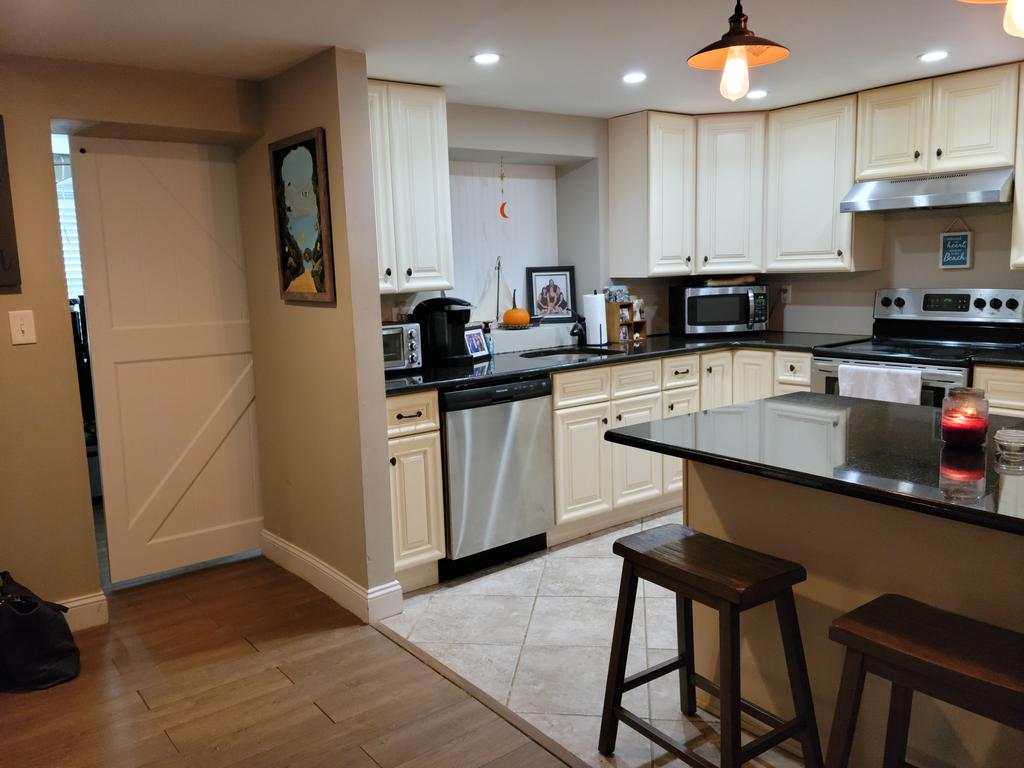 MLS#:111w18thCondo