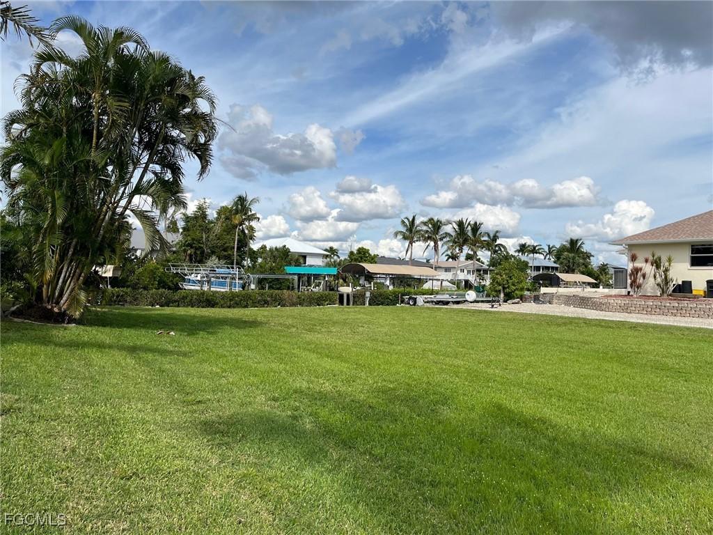 MLS#:2025009853