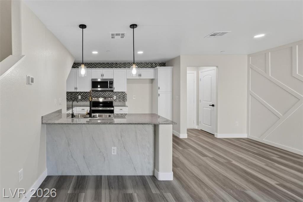 6811 Sage Gold Court, North Las Vegas, NV 89086 · $324,900 · 1352